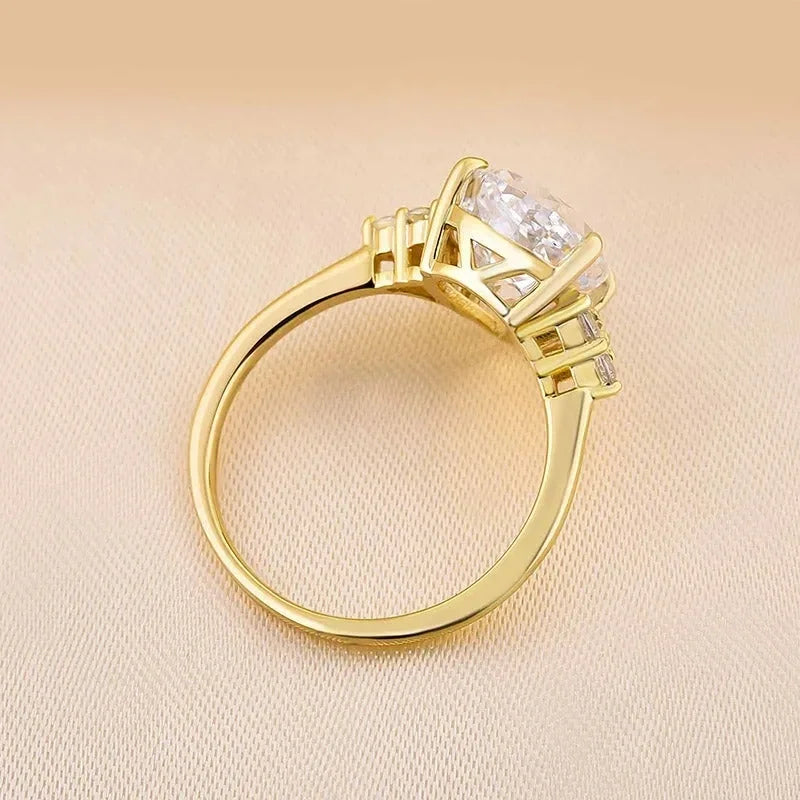 Huitan Gold Waterdrop Cubic Zirconia Ring – Women's Wedding Band