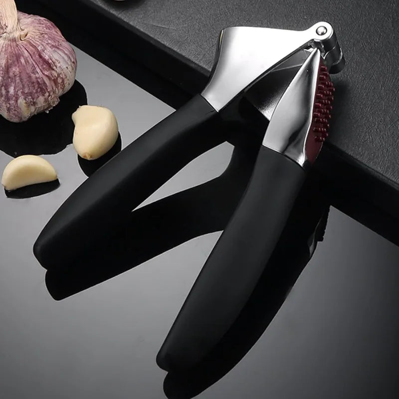 Zinc Alloy Garlic Press & Ginger Mincer – Non-Slip Handle