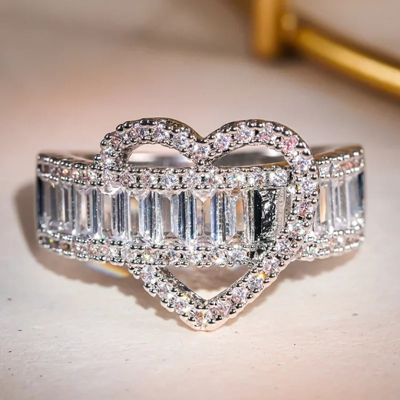 Huitan Cubic Zirconia Wedding Ring – Sparkling Bridal Band