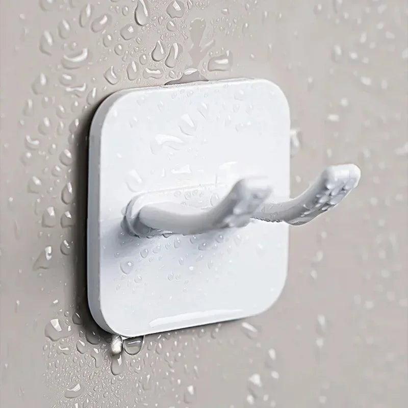 Flush-Free Wall Organizer Hooks – Plug & Cable Storage 1–5 PCS