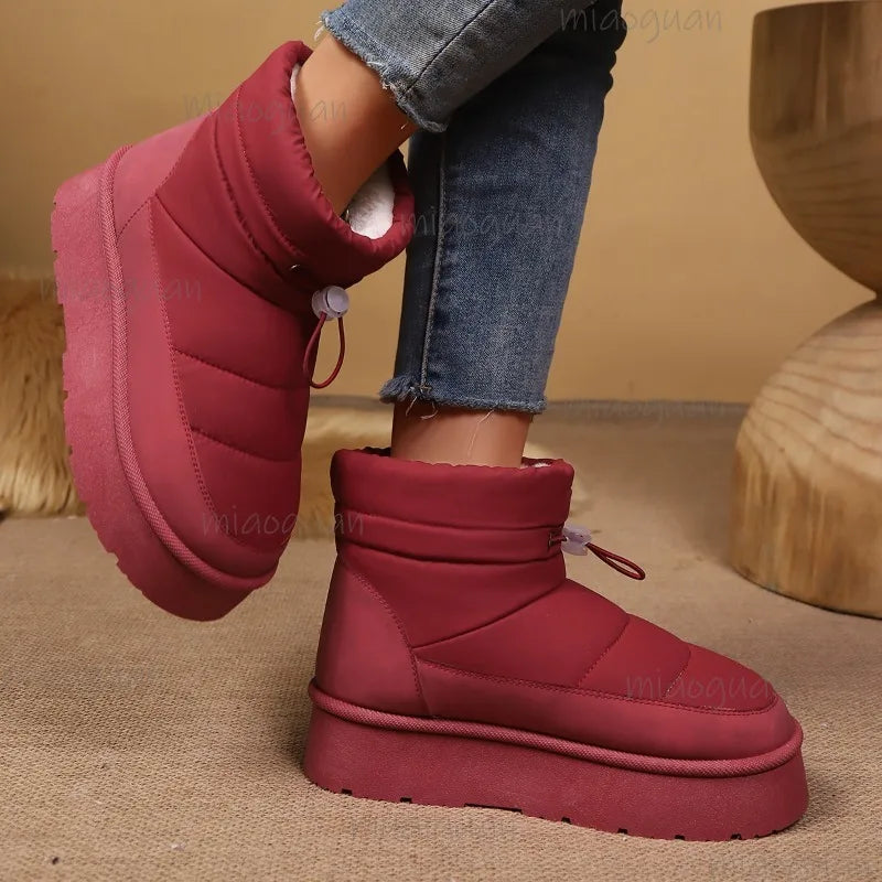 Women's Plush Lined Platform Snow Boots – Warm Ankle Boots