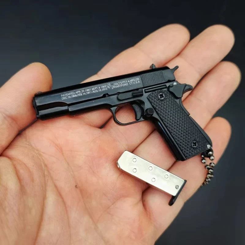 1:3 Scale 1911-Style Alloy Toy Pistol Model Keychain Collectible
