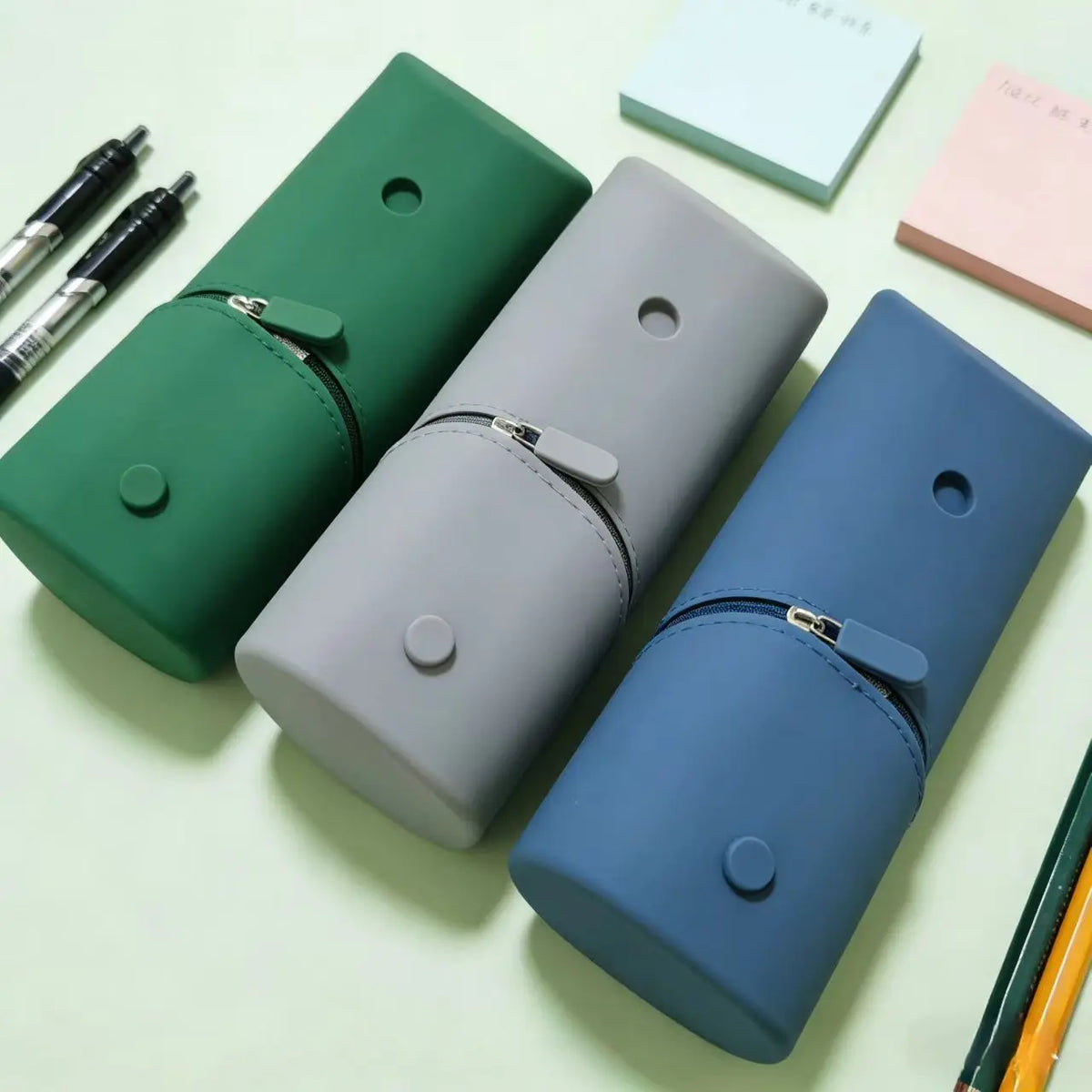 Foldable Silicone Pencil Case Large Capacity Expandable Pen Holder