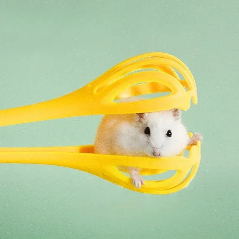 Hamster Handling Clip – Safe Gentle Small Pet Taming Tool