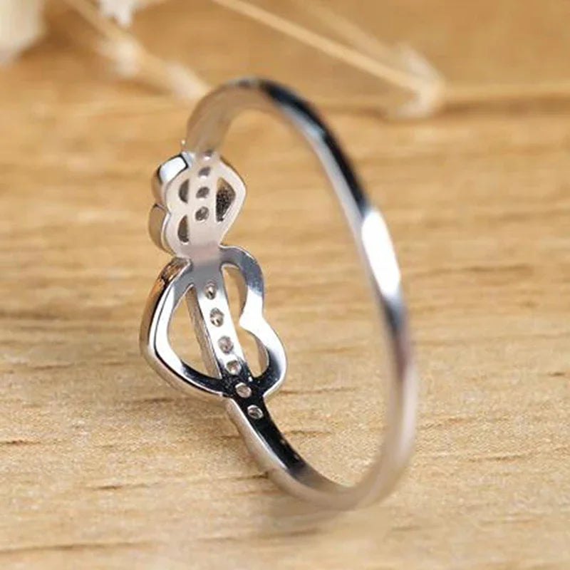 Huitan Double Heart Ring – Cubic Zirconia Sparkling Women's Ring