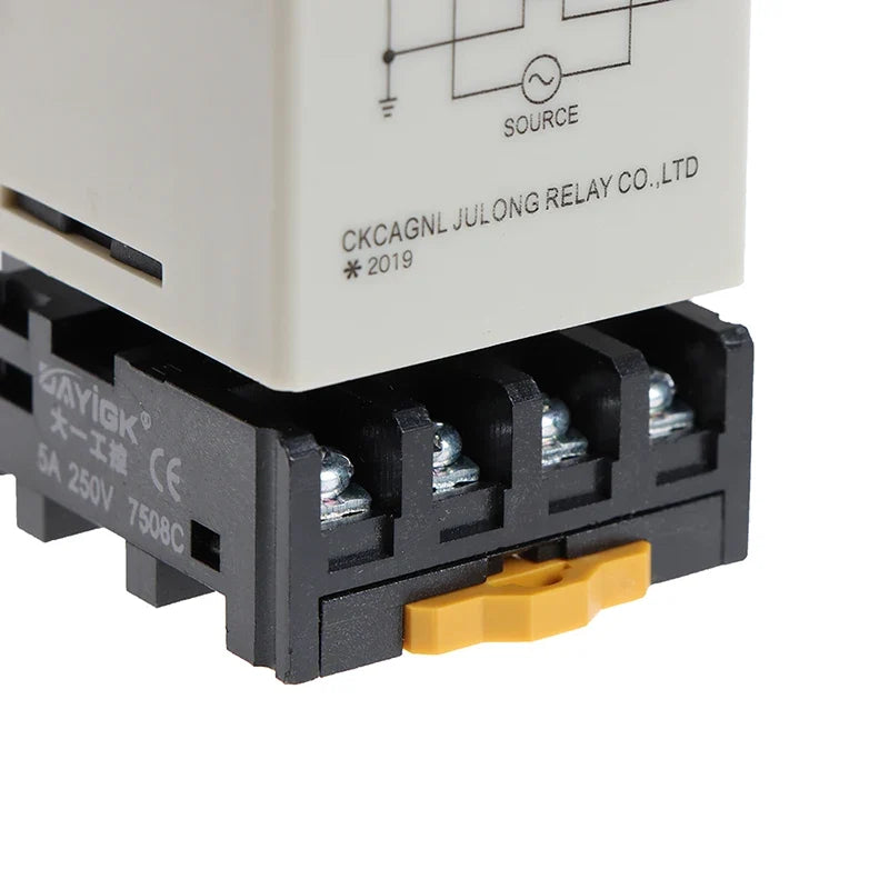 C61F-GP AC220V Level Relay Floatless Switch Controller Base