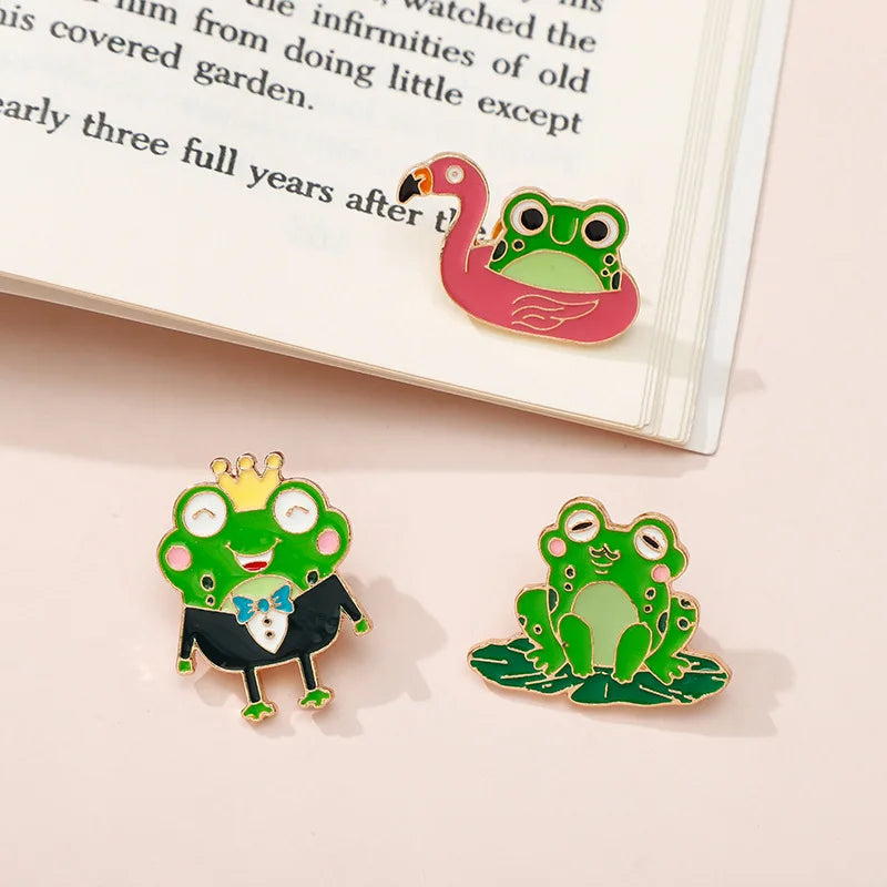 Funny Frog Middle Finger Zinc Alloy Brooch | Cartoon Pin Badge