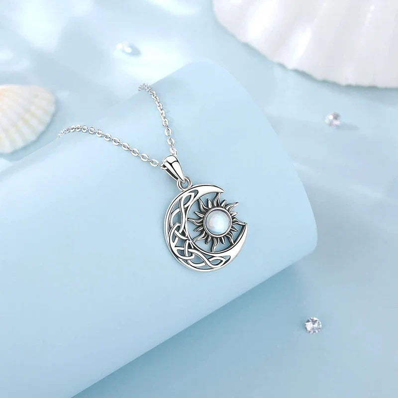 Huitan Sun & Moon Hollow Pendant Necklace – Vintage Women's Gift