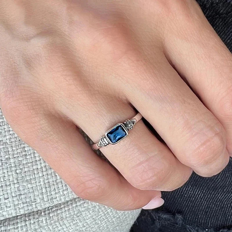 Huitan Vintage Blue CZ Ring – Women's Elegant Fashion Jewelry