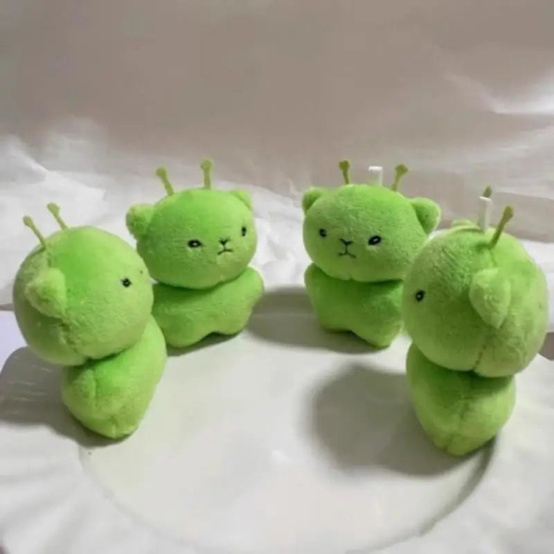 Green Alien Cat Plush Keychain – Cute Stuffed Animal Charm