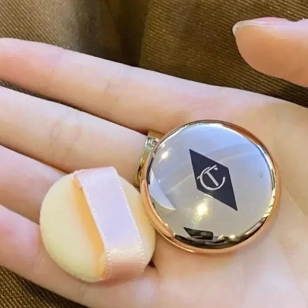 Charlotte Tilbury Portable Setting Powder – Oil-Control Finish