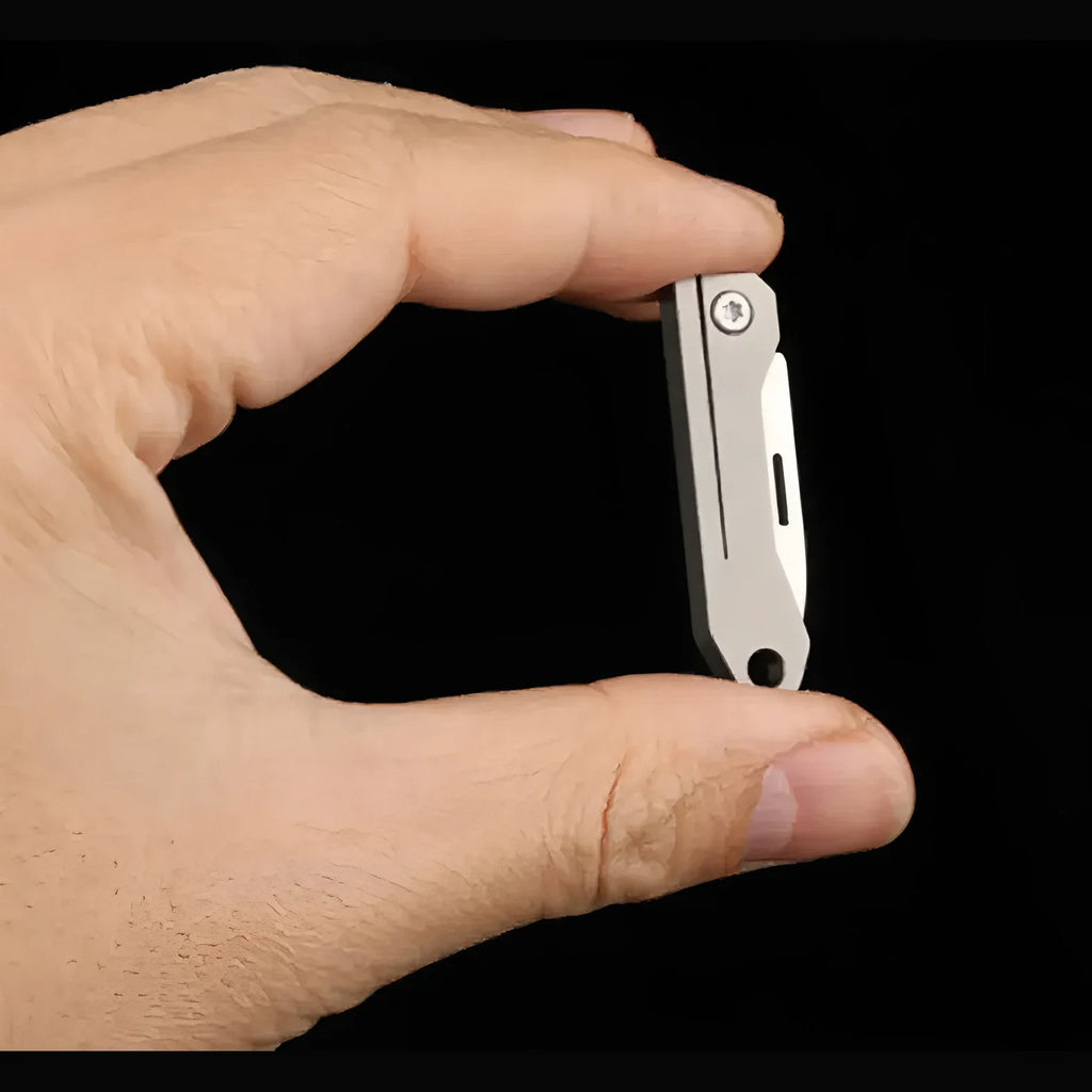 Mini Folding Pocket Knife – Keychain Utility & Outdoor Tool