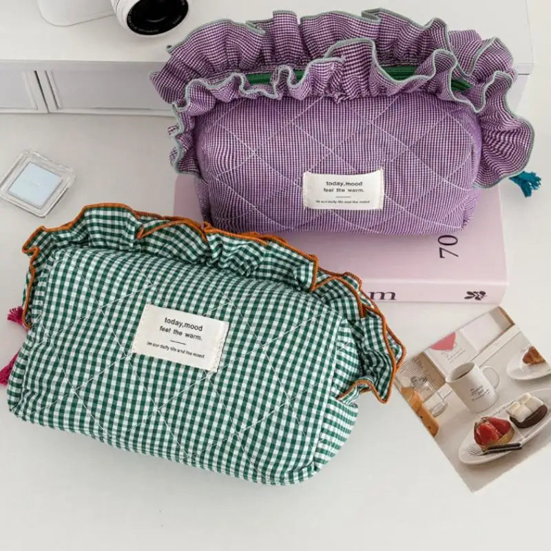 Women's Vintage Gingham Cosmetic Bag – Large Travel Organizer