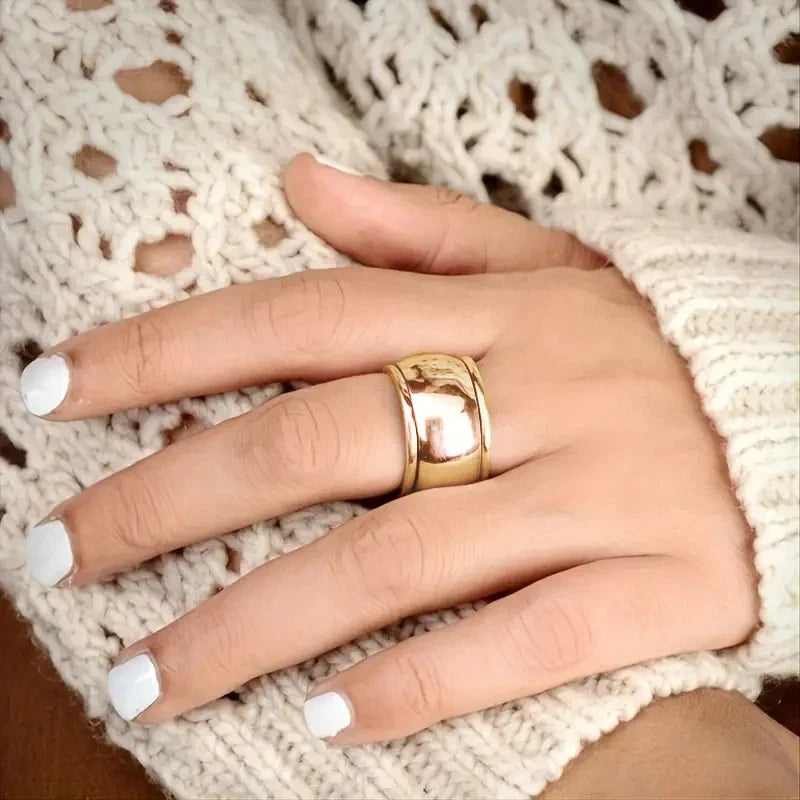 Huitan Couple Wedding Bands – Smooth Metal Rings Men & Women