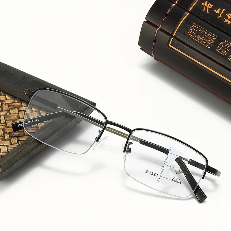 Multifocal Progressive Reading Glasses – HD Photochromic