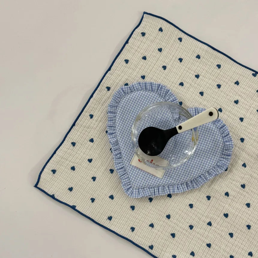 Cute Insulated Heart Shaped Placemat Colorful Plaid Lace Design