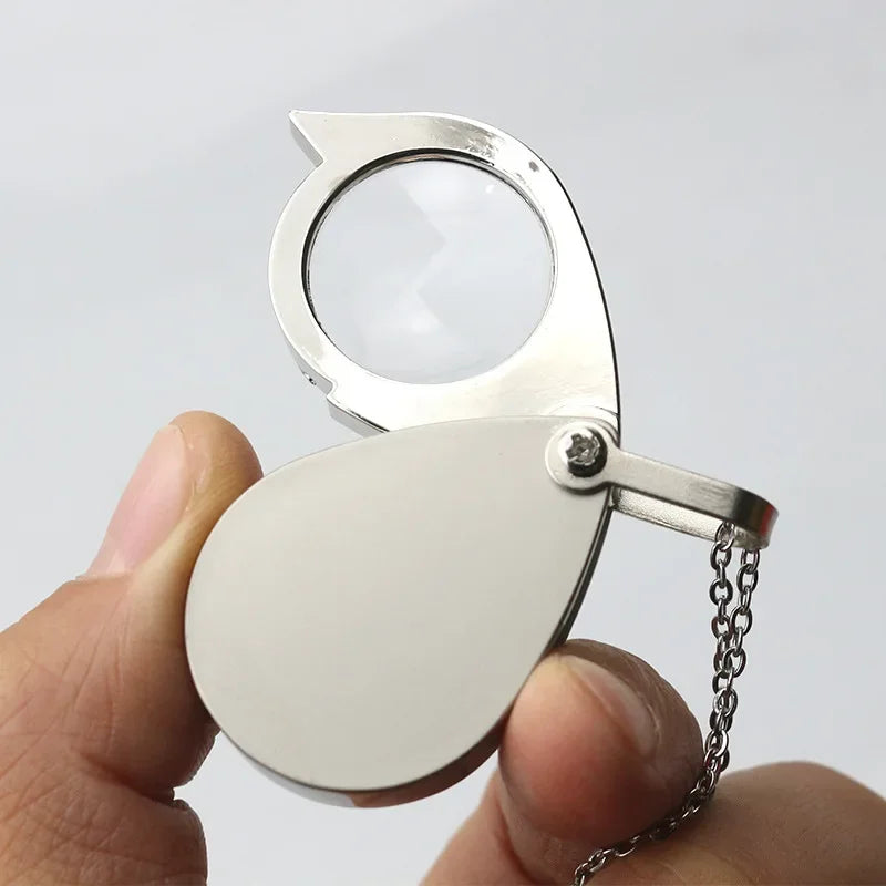 10X Magnifying Glass Necklace Loupe – Portable Dust-Proof Pendant