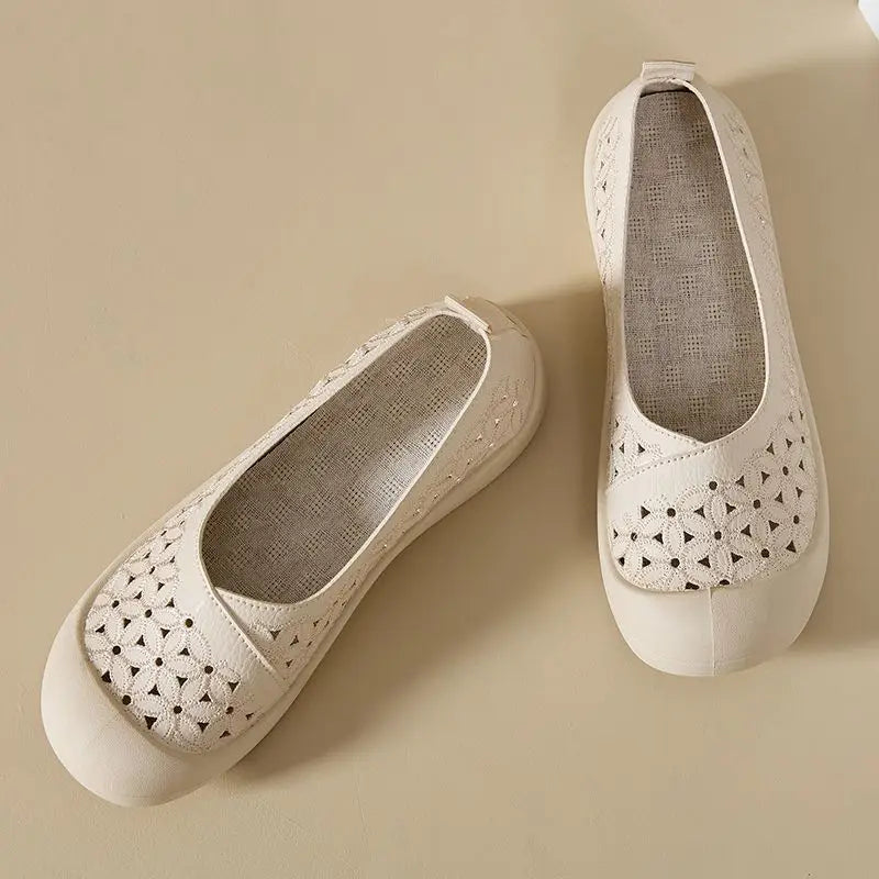 Women's Embroidery Floral Flat Sandals – Breathable Summer Shoes