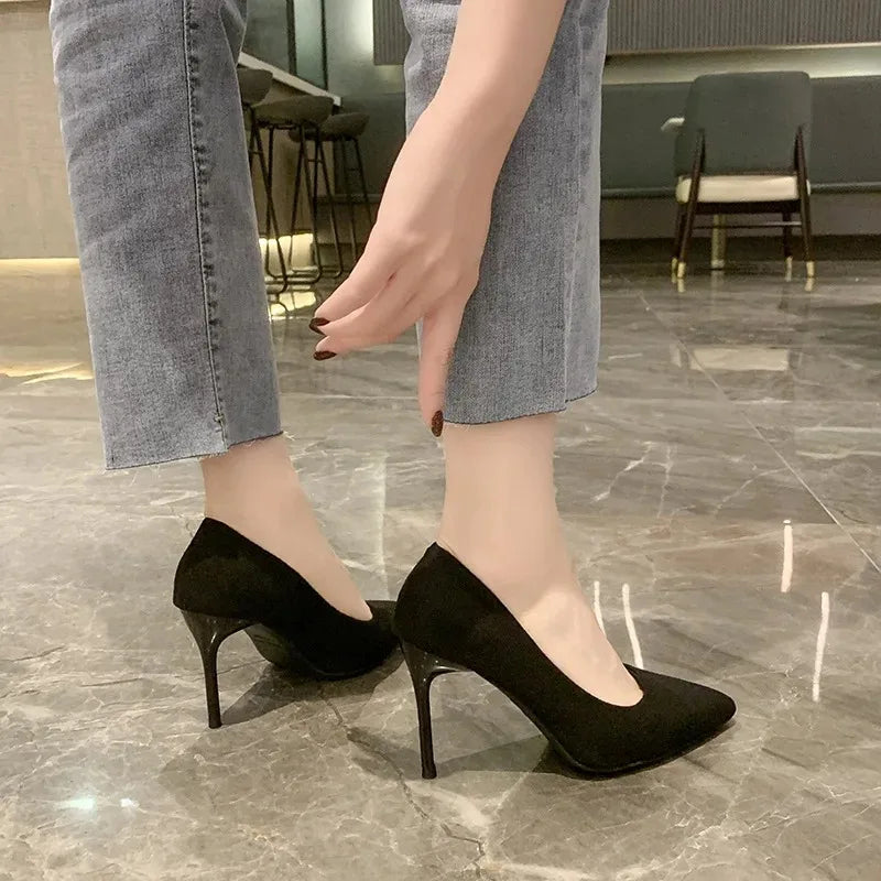 Black Stiletto Pumps – Pointed Toe High Heel Slip-On Shoes