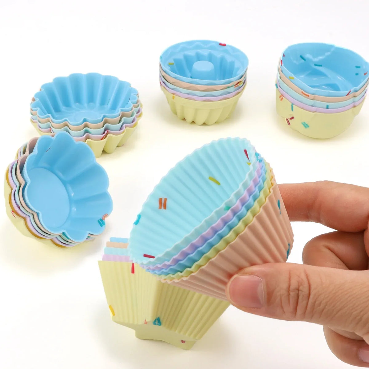 5-Piece Silicone Cupcake Muffin Baking Molds – DIY Bakeware Set
