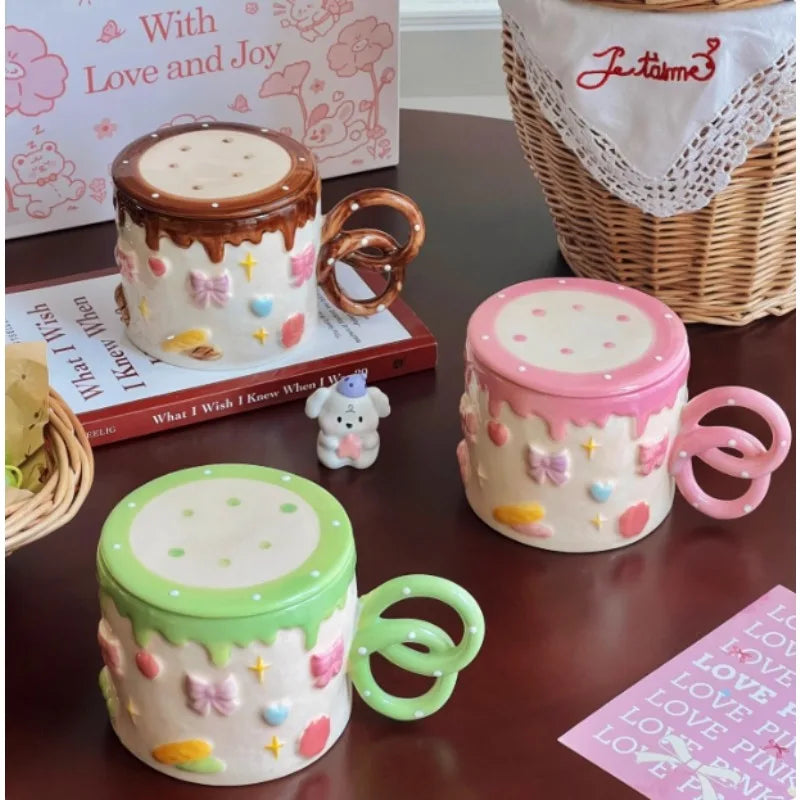 Hand-Painted Cake Ceramic Mug with Lid – Large Capacity Cup