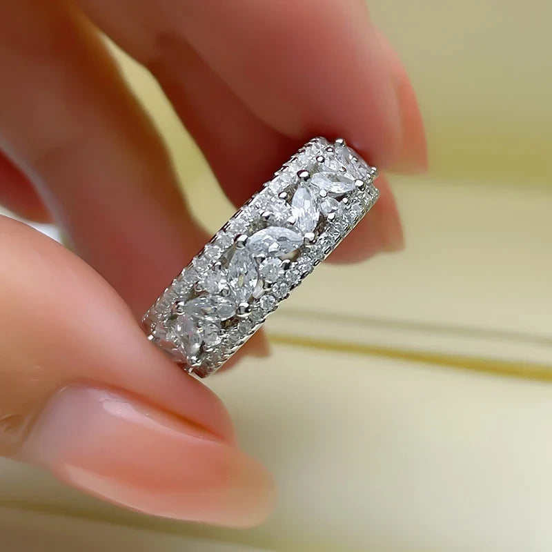 Huitan Cubic Zirconia Women's Wedding Band Ring | Q332
