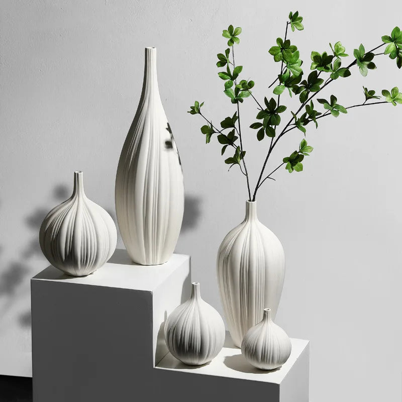 Simple Creative Elegant Ceramic Vase Decoration Dry Flower Arranger