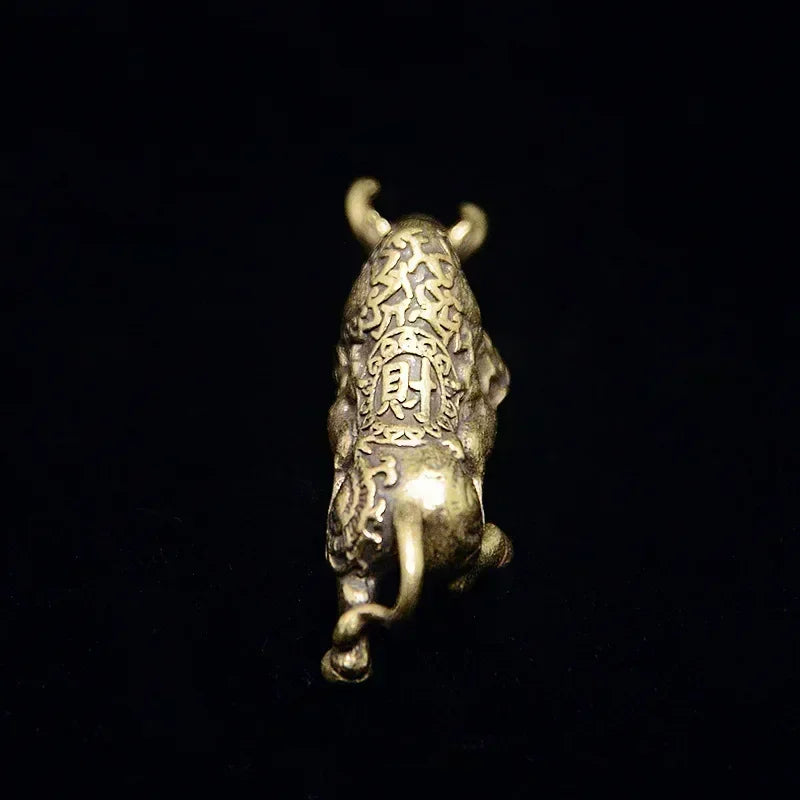 Retro Brass Bull Figurine – Vintage Copper Cow Desk Ornament