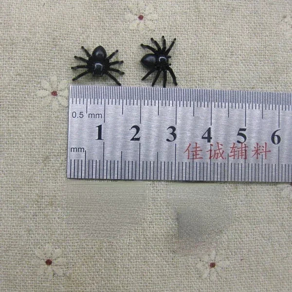 100 Halloween Fake Spider Mini Luminous Plastic Party Home Decoration