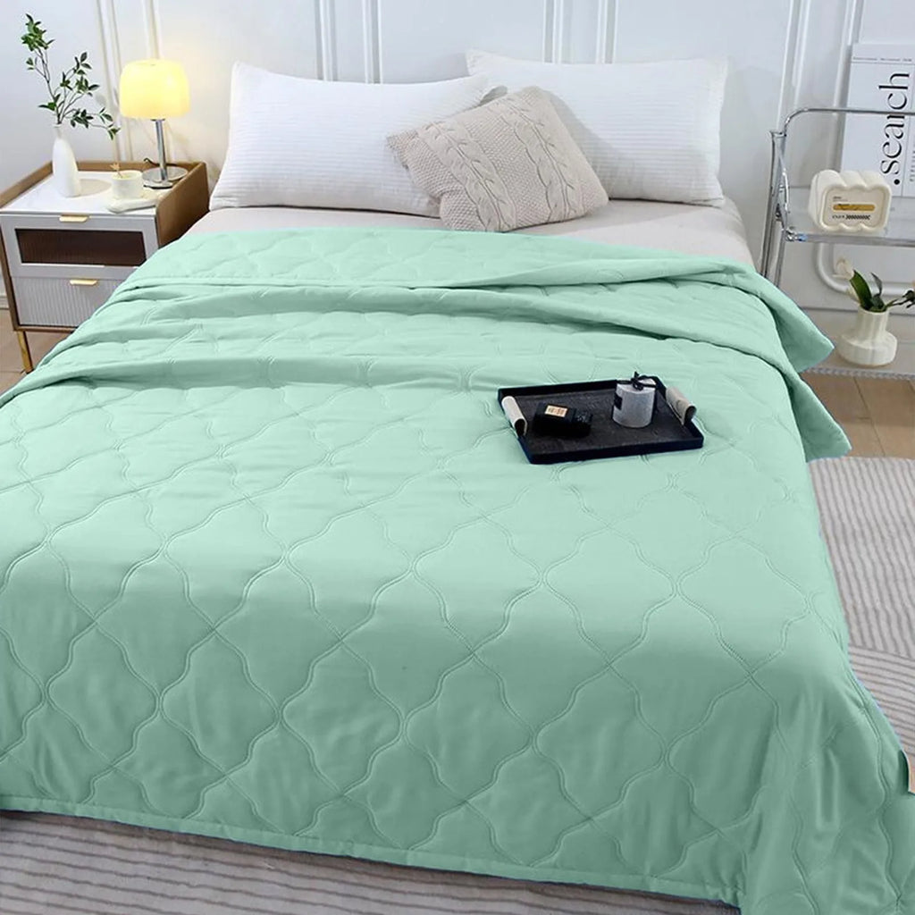 Double-Sided Cooling Blanket – Breathable Summer Quilt