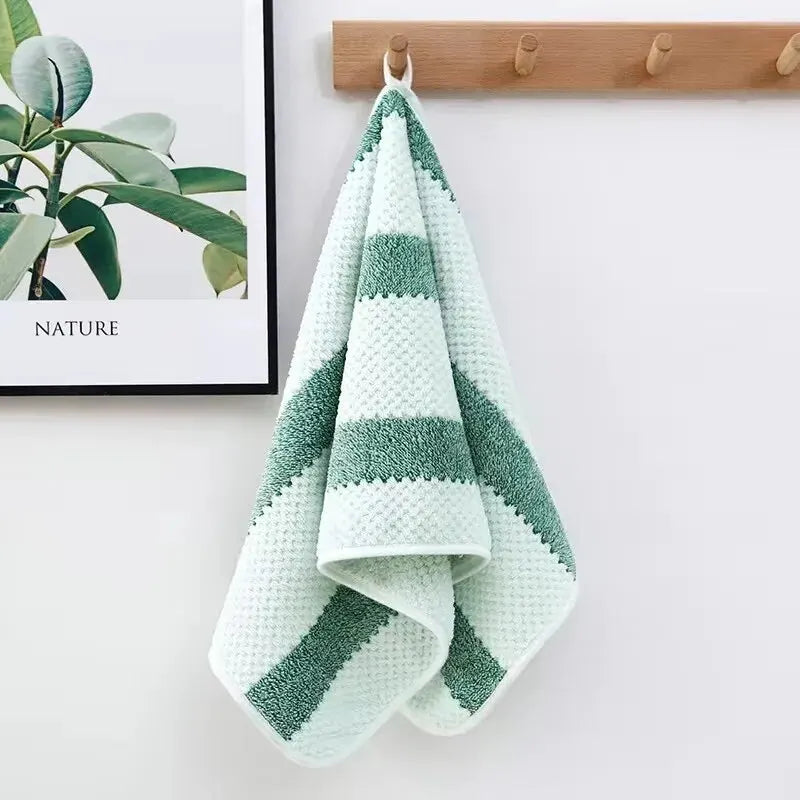 Soft Cotton Terry Bath Towel – Absorbent & Multipurpose