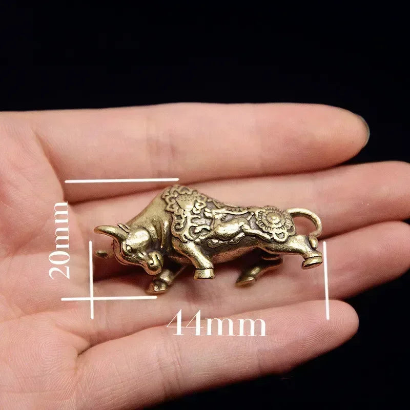 Retro Brass Bull Figurine – Vintage Copper Cow Desk Ornament