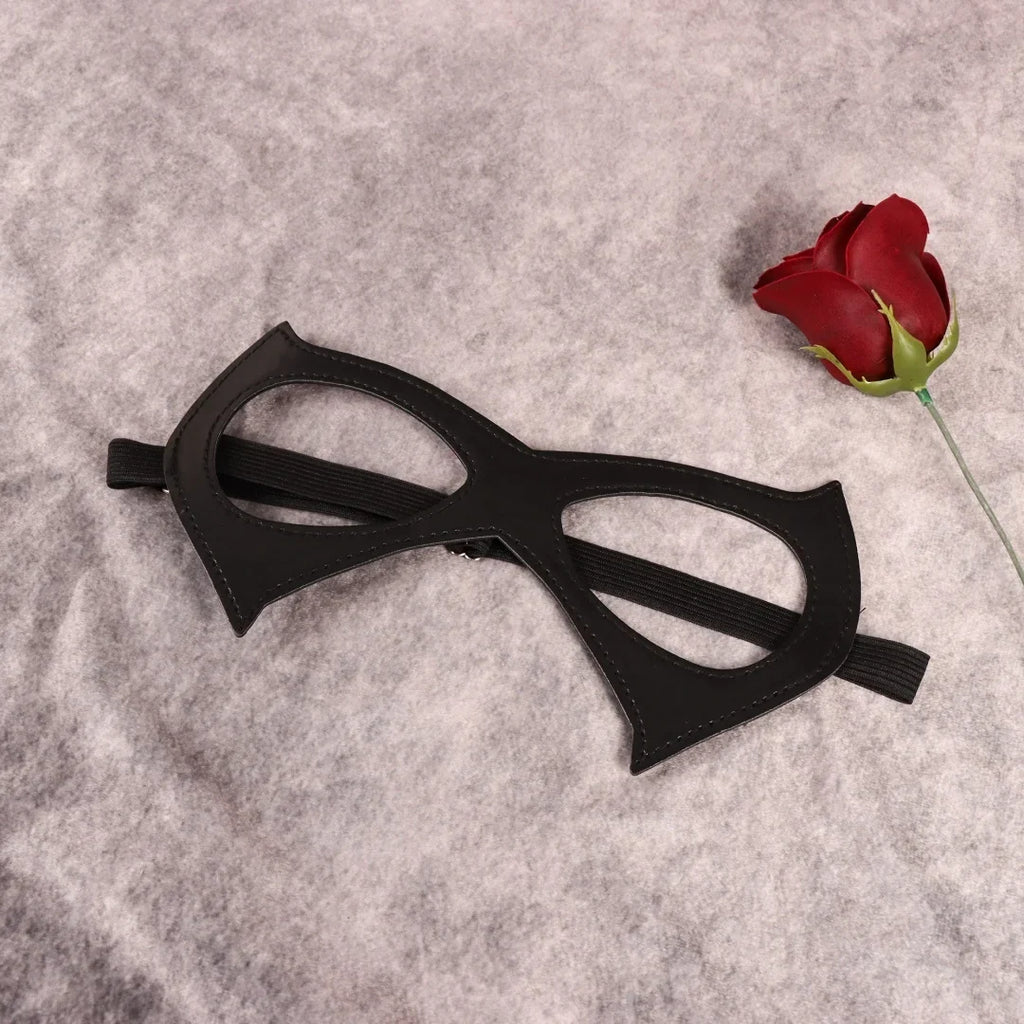 Half Face Cat Eye Costume Mask Woman Black Leather Masquerade