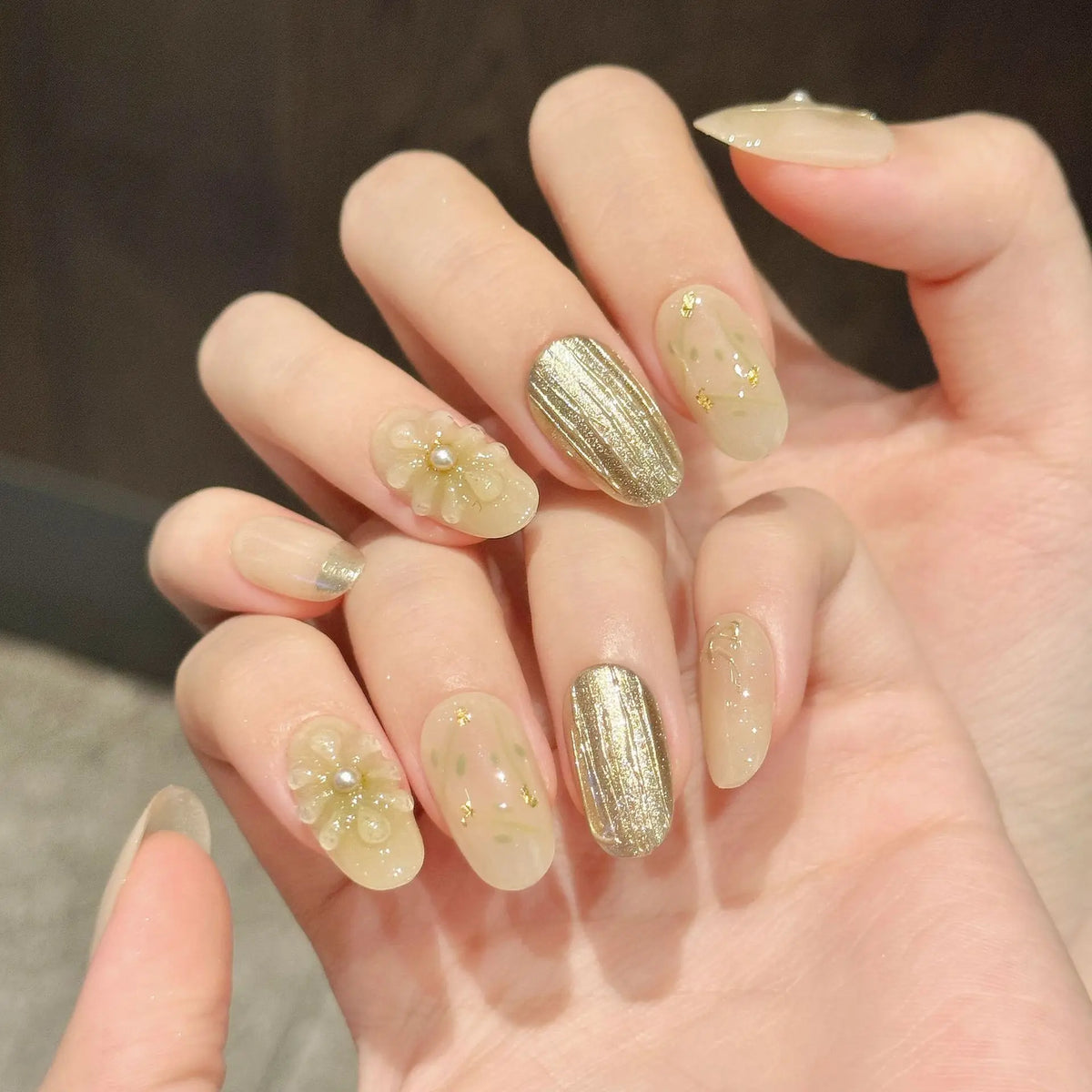 10pcs Cat Eye Flower Press On Nails – Short Oval False Tips