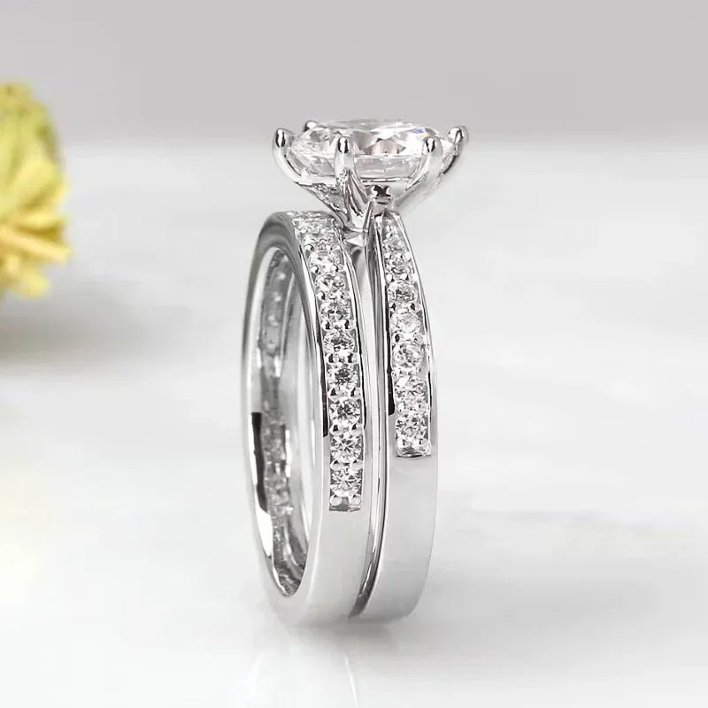 Huitan 6-Claw Cubic Zirconia Wedding Ring Set for Women 2 Pcs