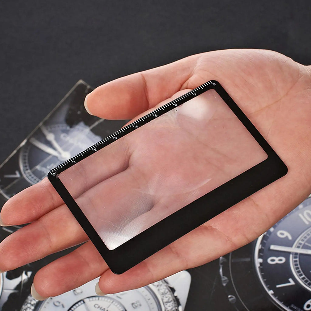 Credit Card Magnifying Glass – 3x Pocket Lens for Reading