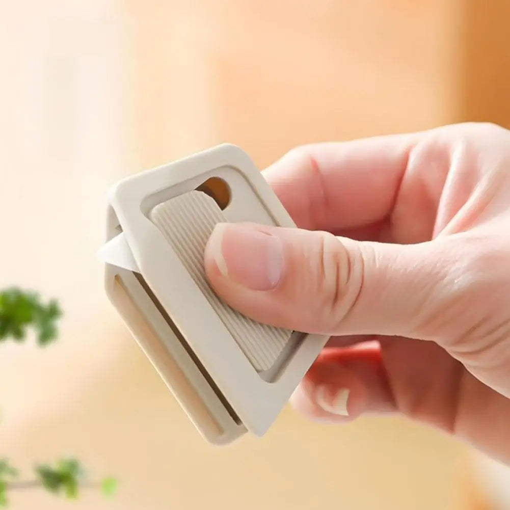 Ceramic Box Cutter & Package Opener – Magnetic Safety Tool