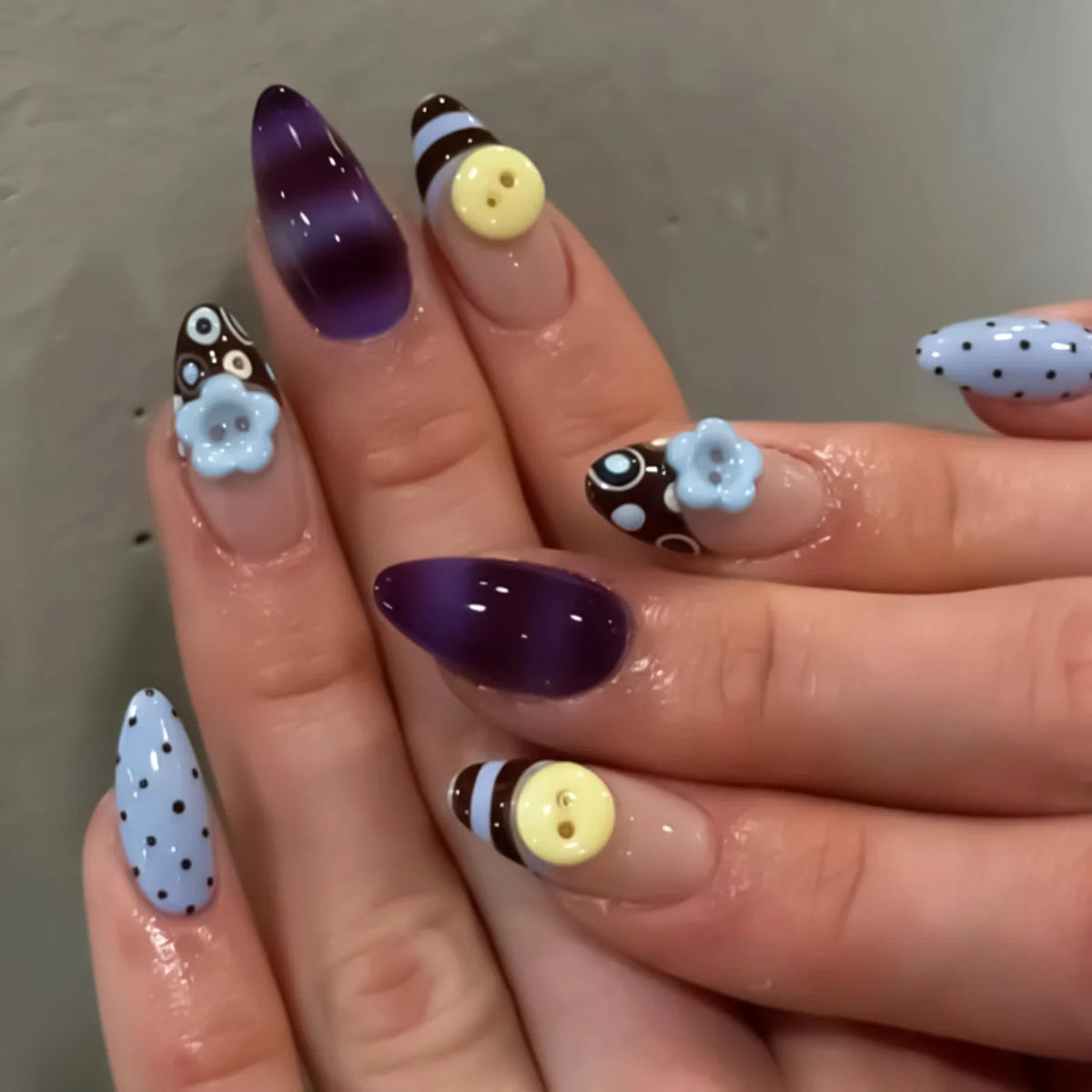 24pcs 3D Flower Press-On Nails Y2K Brown Blue Gradient Almond