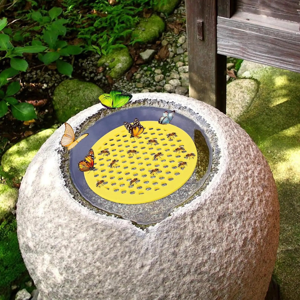 Floating Bee Island – Honeycomb Bee Waterer & Drinking Tray