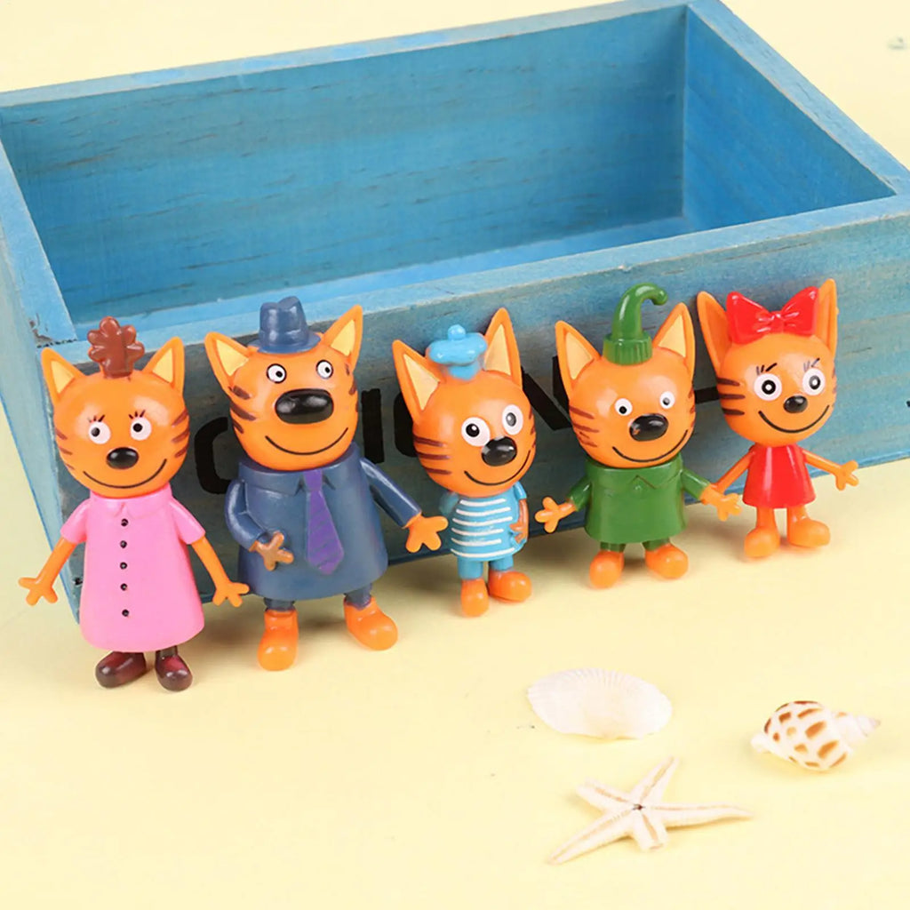 Cute Cat Family Figurines – 5pc Collectible Doll Ornament Set