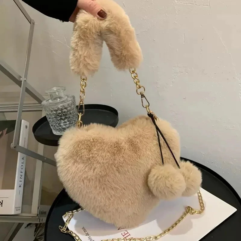 Korean Plush Heart Crossbody Bag – Faux Fur Shoulder Clutch
