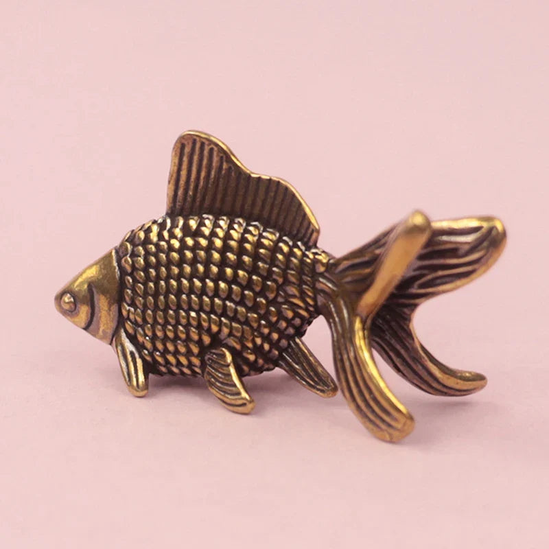 Retro Brass Goldfish Figurine – Lucky Animal Statue Home Decor