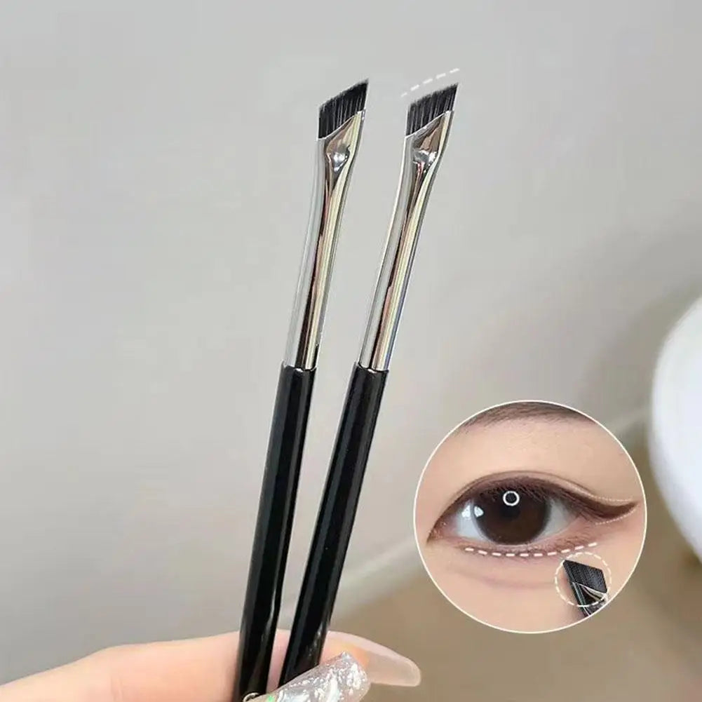 Ultra-Thin Angled Eyebrow & Eyeliner Brush | Precision Tip