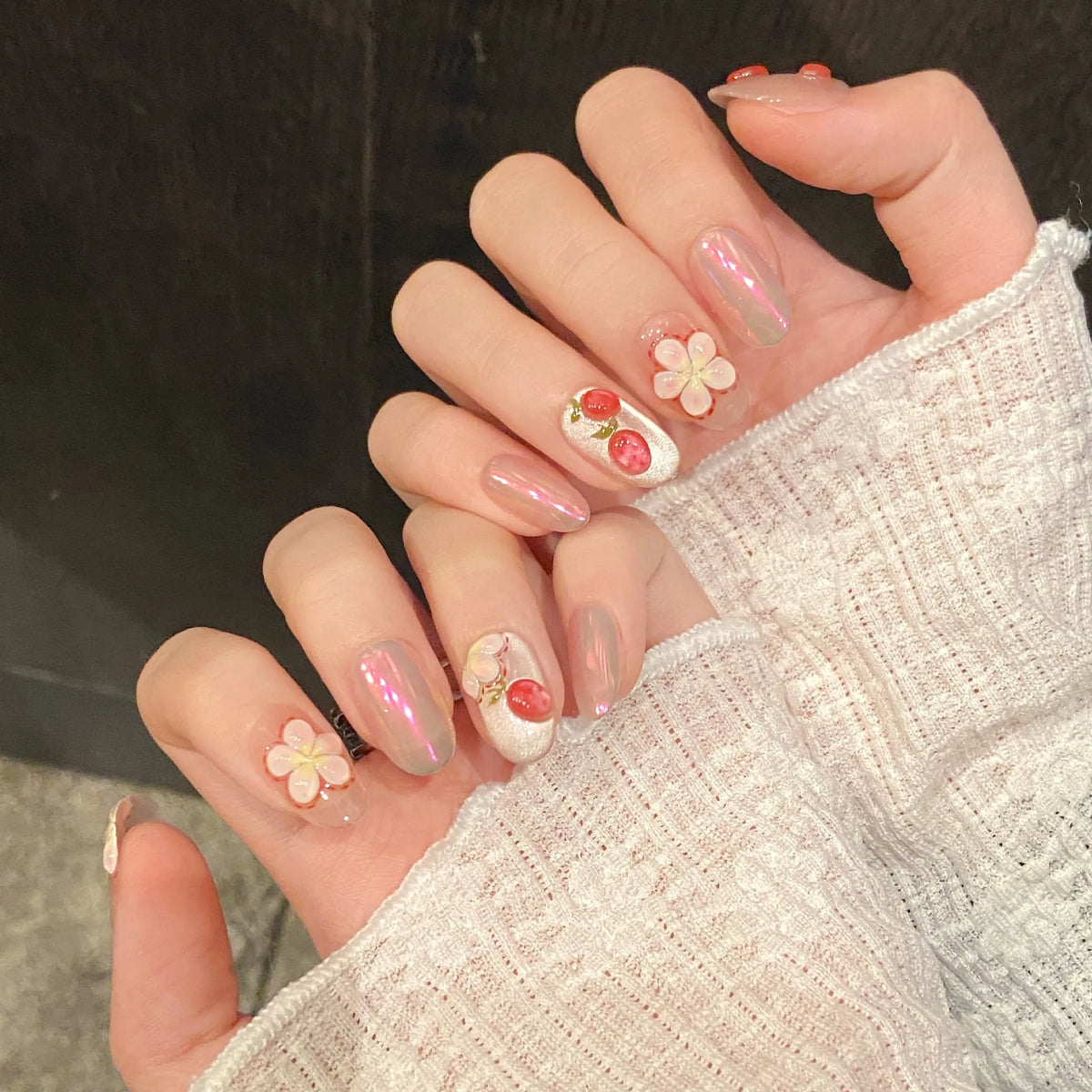 Handmade Press-On Nails 3D Strawberry Flower Aurora | 10 Pcs