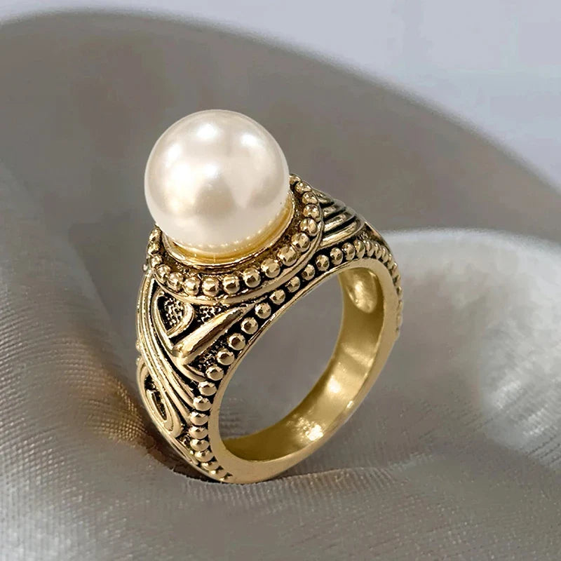 Huitan Antique Gold Imitation Pearl Ring – Vintage Women's Fashion