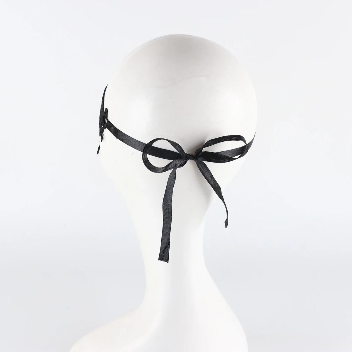Black Queen Lace Mask Embroidery Appliques Party Costume Carnival