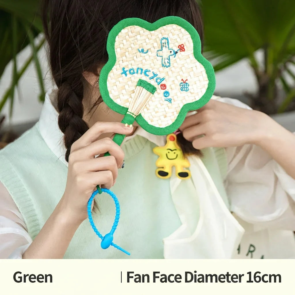 Handmade Manual Straw Hand Fans Flower Shape Handheld Cranked Fan
