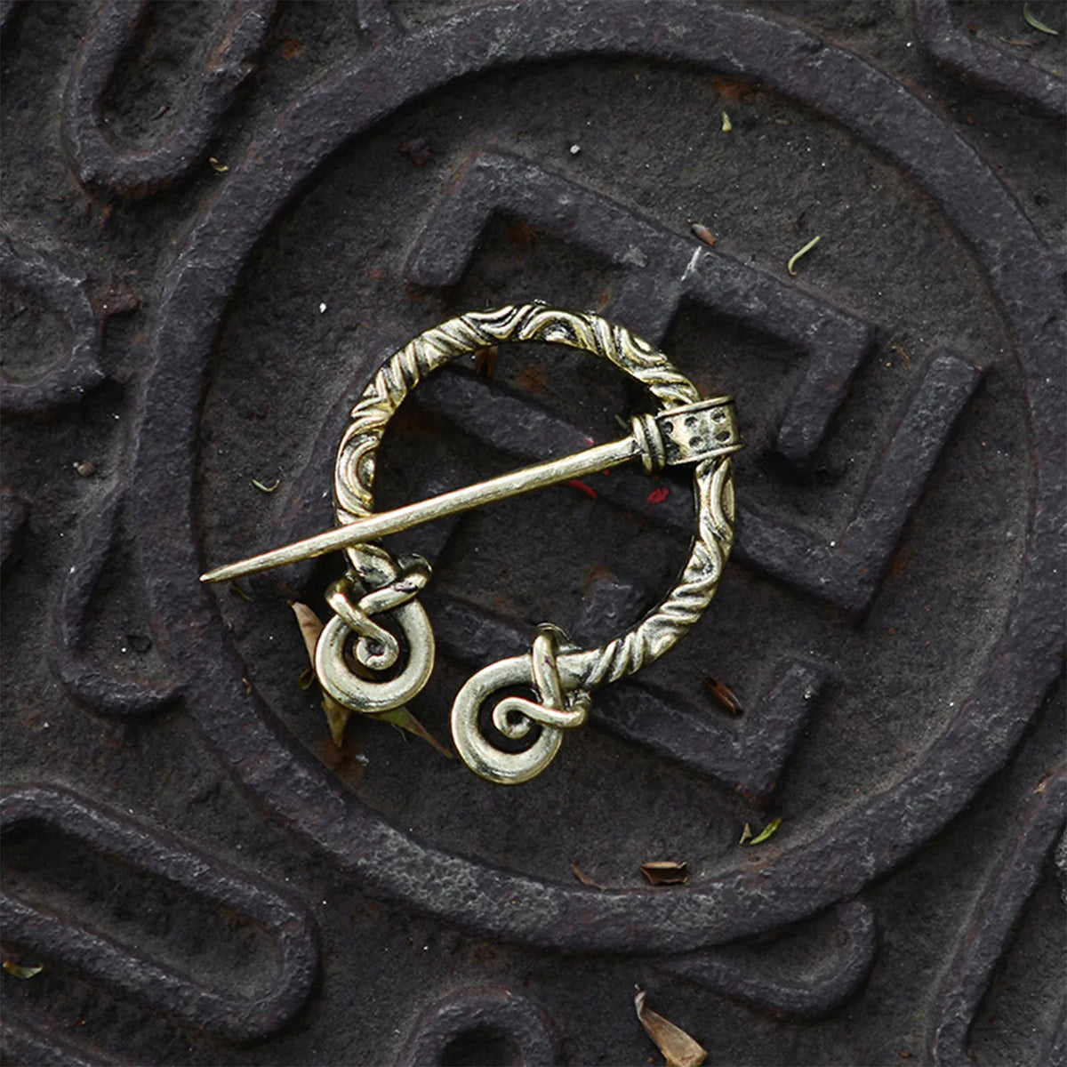 Nordic Viking Metal Brooch Pin – Scarf Clip for Coats & Suits