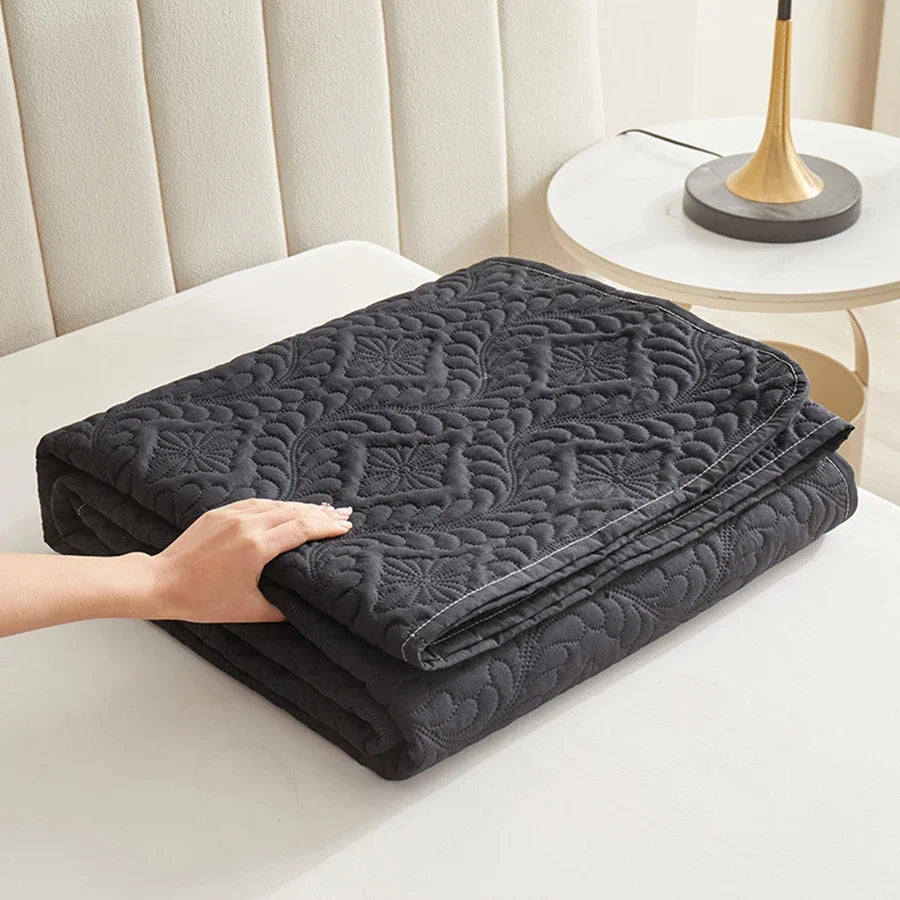 Waterproof Pet Blanket | Non-Slip Couch & Furniture Cover