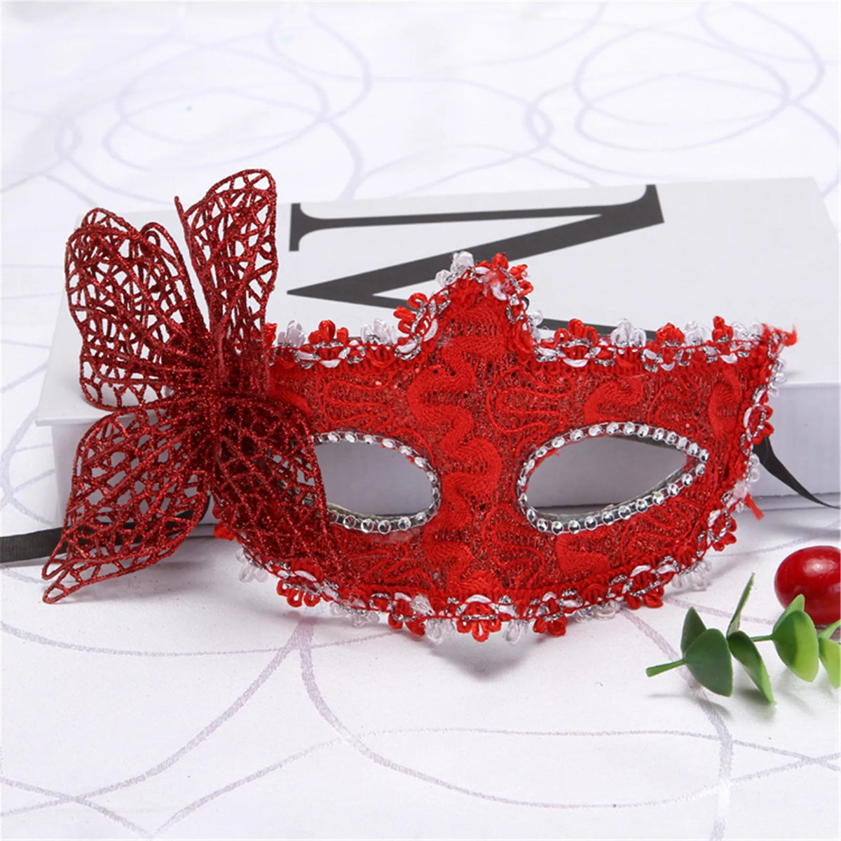 2025 Side Butterfly Masquerade Mask Fashion Half Face Eye Party